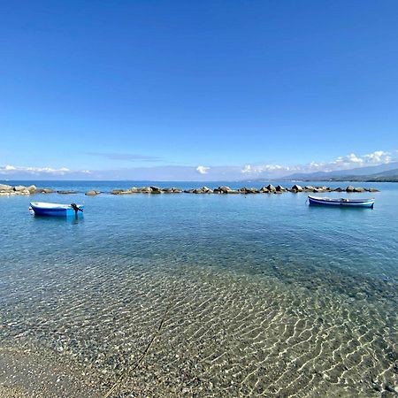 Appartamenti La Baia Del Rais Falcone Exterior foto