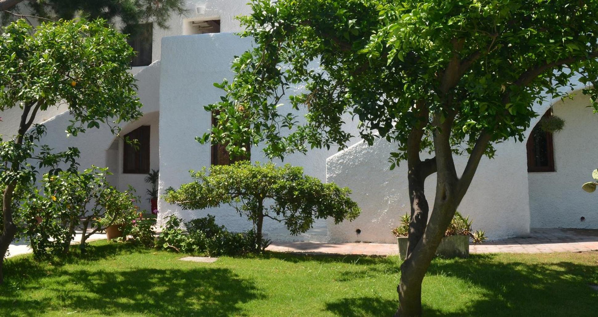 Appartamenti La Baia Del Rais Falcone Habitación foto