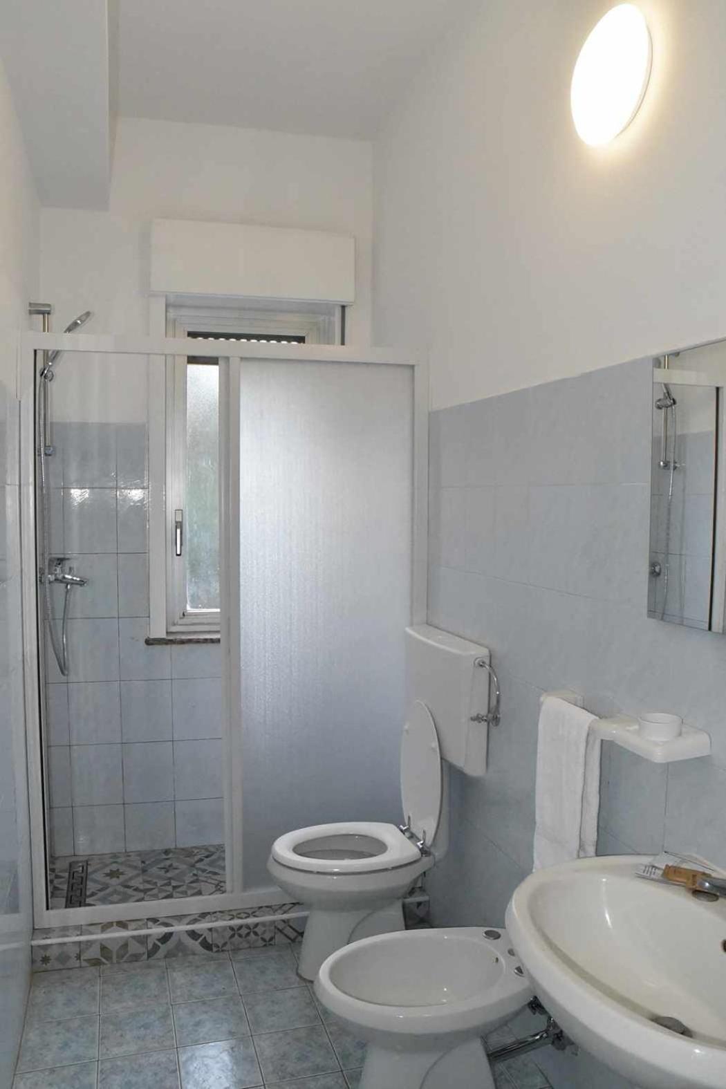 Appartamenti La Baia Del Rais Falcone Habitación foto